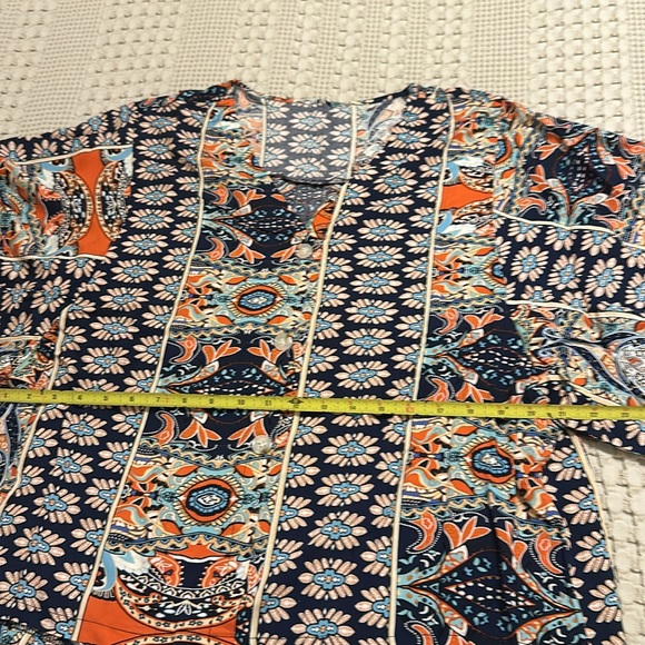 Multi colored blouse - Picture 6 of 6